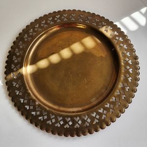 Vintage brass plate/charger or wall decor
